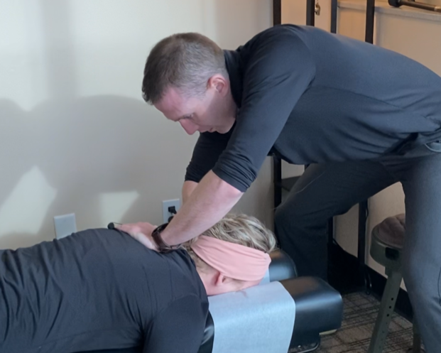 Chiropractor shows how folks under 35 are turning into ‘old, hunched-backed people